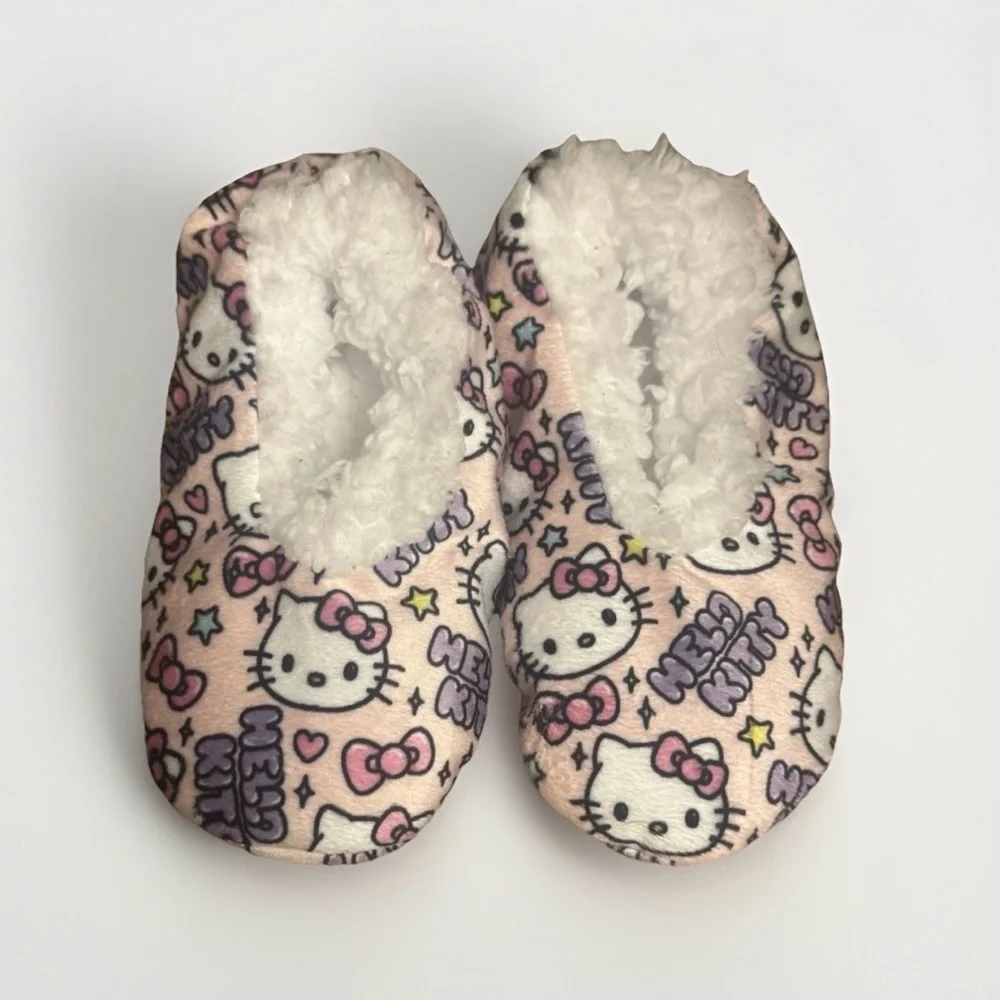 HELLO KITTY Sanrio Fuzzy fur slip on slippers Kids Girls size 11/12 house shoes